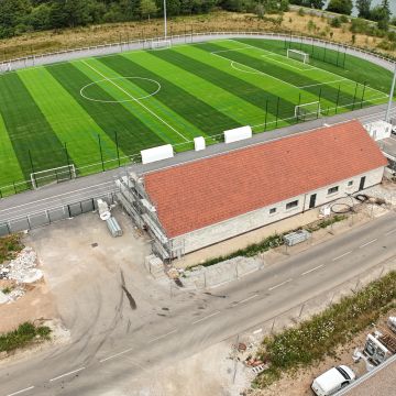Création d'un vestiaires pour le terrain Synthétique