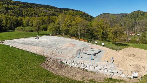 LE PUIX - Manège chevaux